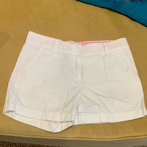 White girls vineyard vines shorts